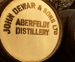 John Dewar & Sons - Spirit tanker loading
